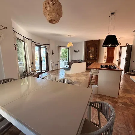 Lycia With Private Pool, Roof Terrace, Bbq Area And Garden Villa *