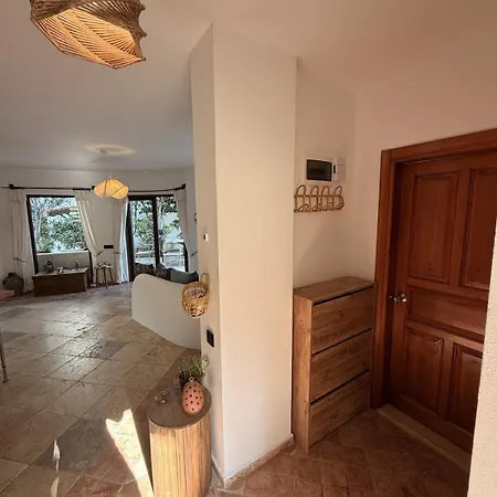 Lycia With Private Pool, Roof Terrace, Bbq Area And Garden *