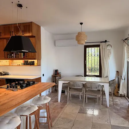 Villa Lycia With Private Pool, Roof Terrace, Bbq Area And Garden Kaş