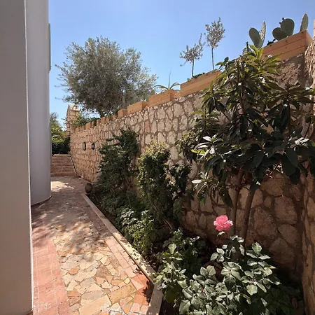 Lycia With Private Pool, Roof Terrace, Bbq Area And Garden Villa *