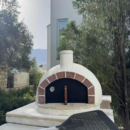 Lycia With Private Pool, Roof Terrace, Bbq Area And Garden Kaş
